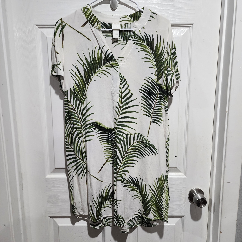 H&M Tropical Green Palm Short Sleeve Tee